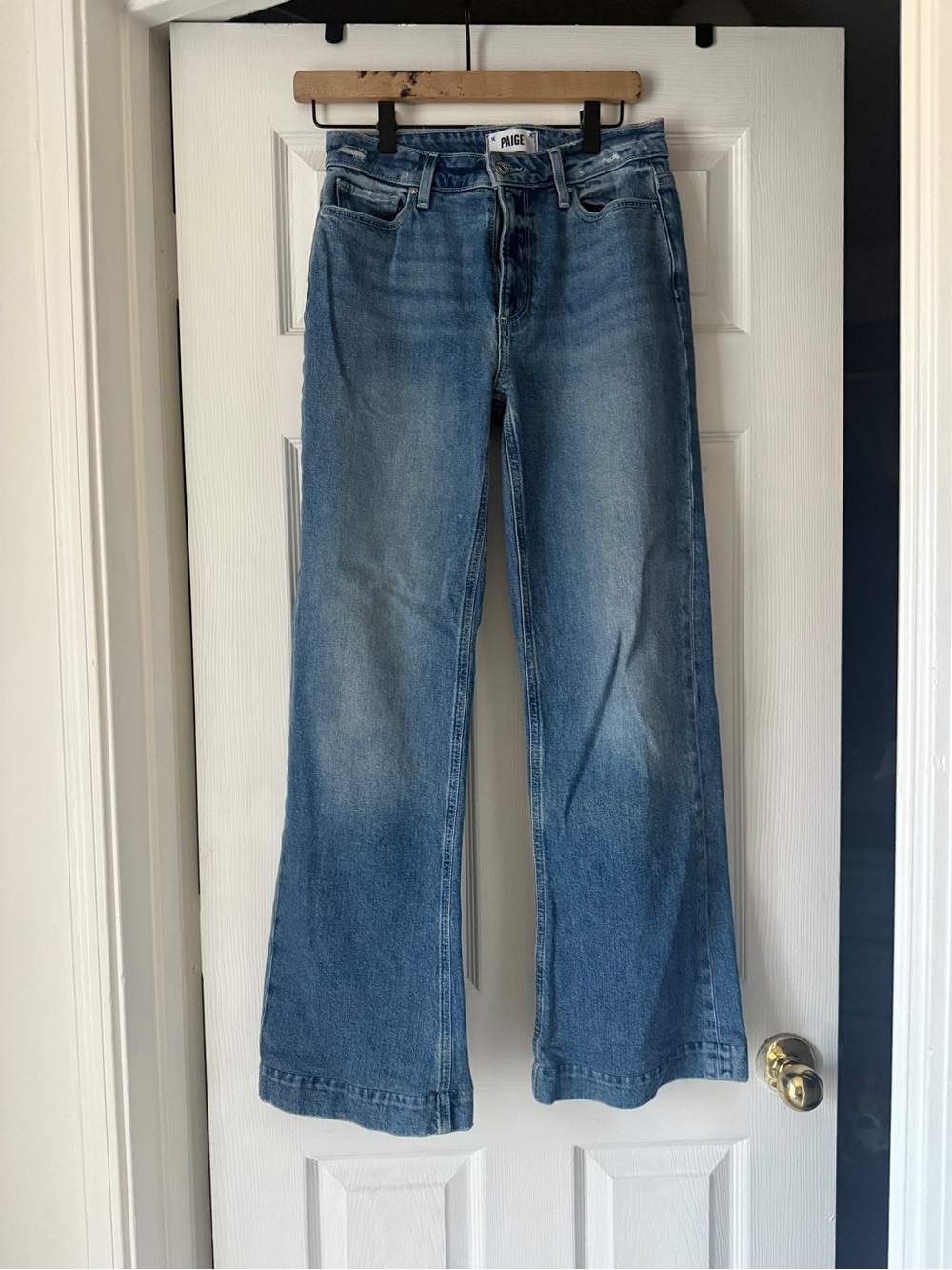 PAIGE Leenah Classic High-Rise Wide Leg Jeans - Light Blue - Picture 5 of 11